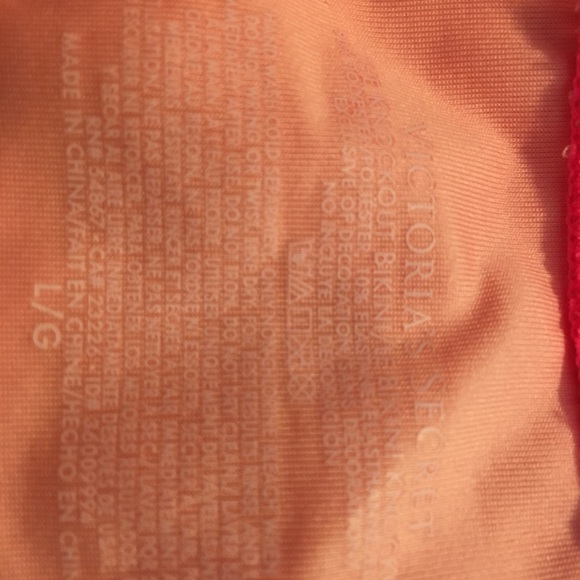 Swimsuit lot - Picture 4 of 8